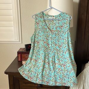 Ladies polyester sleeveless top